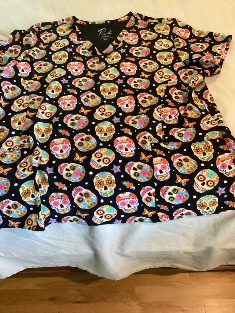 Uniform top